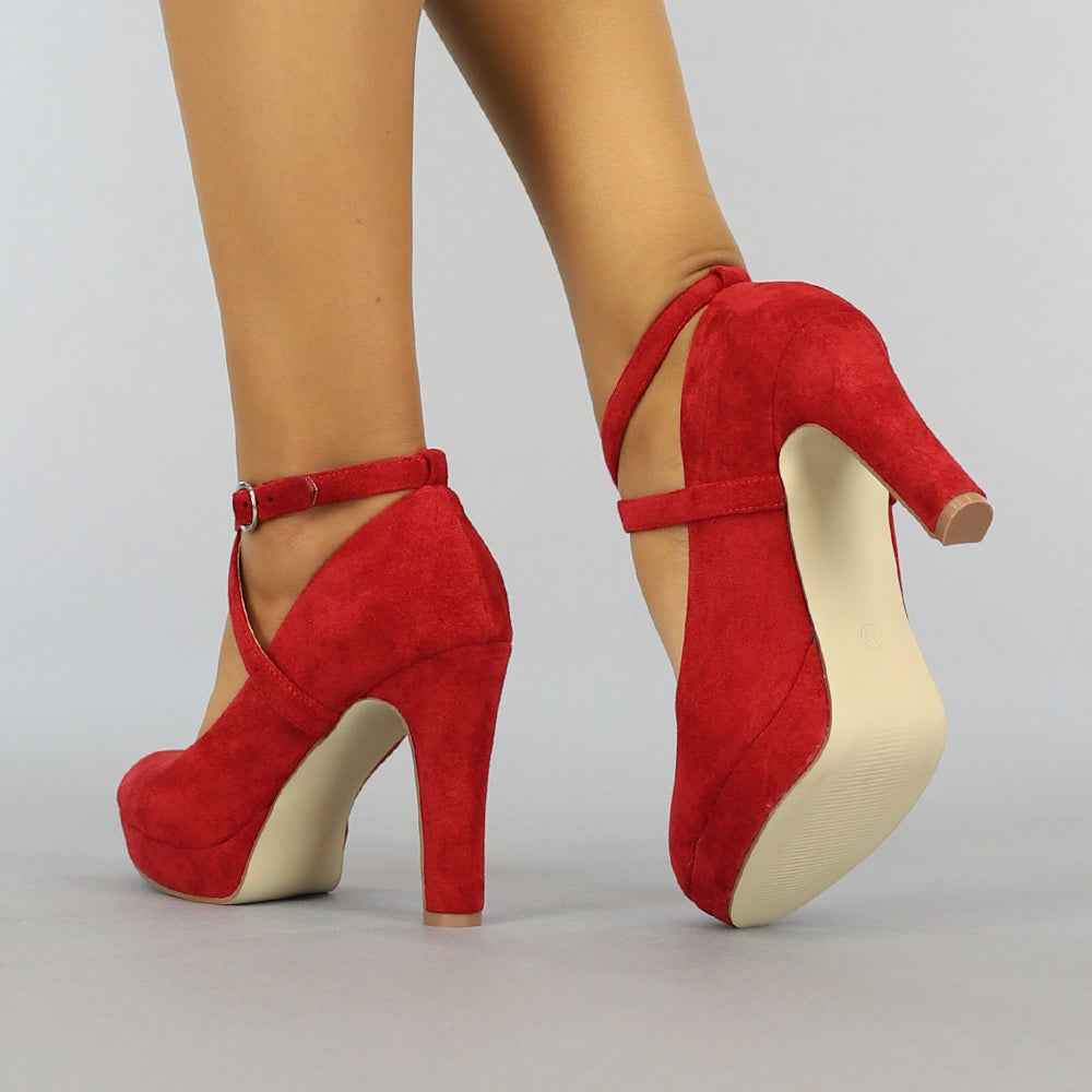 Rode Suède-Look Pumps met Enkelbandje
