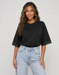Zwart Oversized T-Shirt met Kantmouwen en Borduring