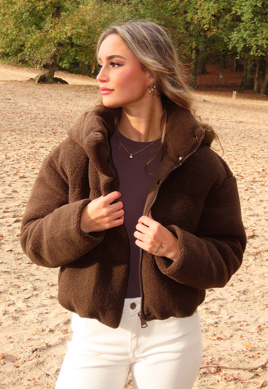 Bruine Teddy Puffer Jas met Hoge Kraag en Capuchon