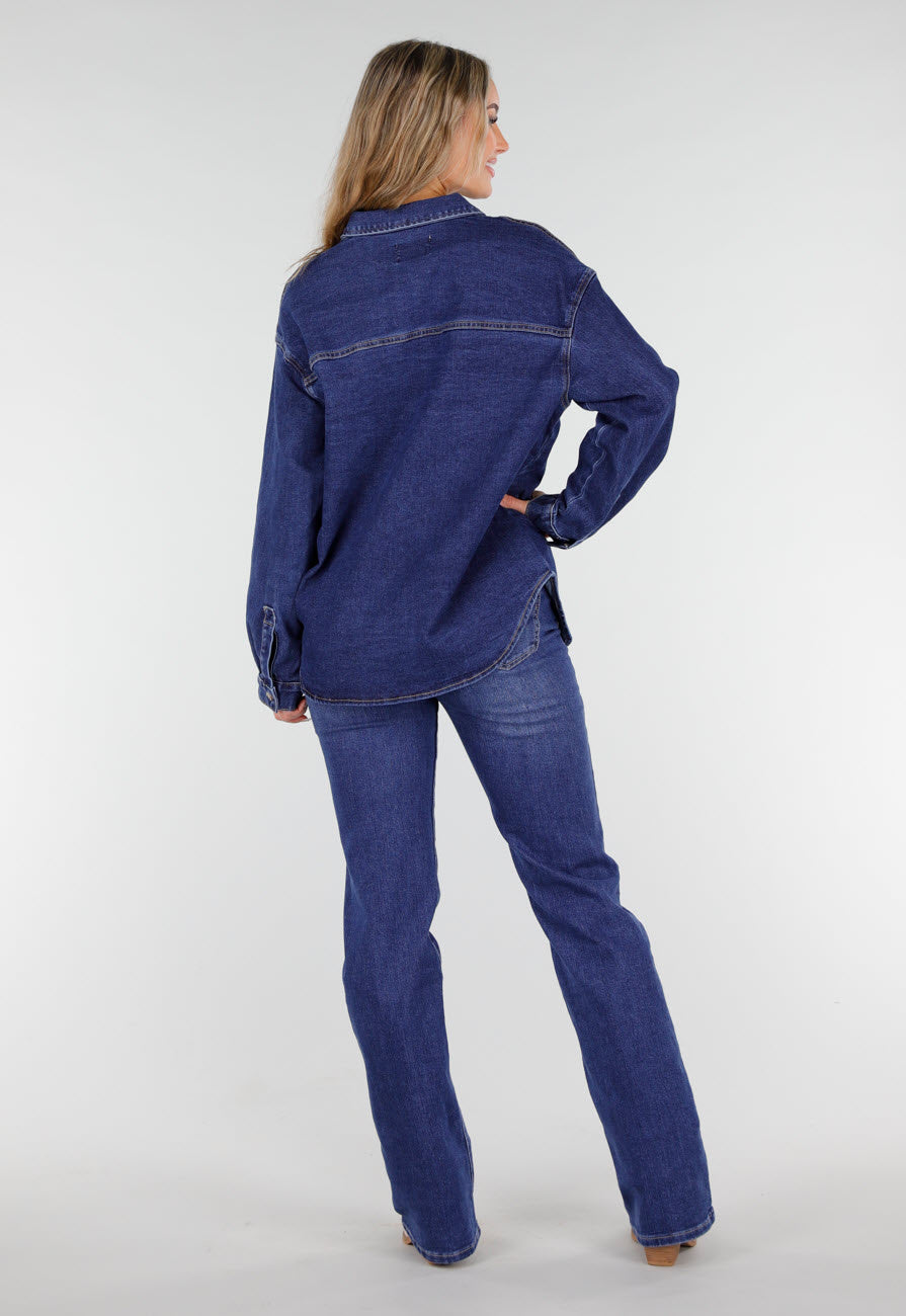 Redial Jeans  Donkerblauw Denim Overhemd met Oversized Pasvorm en Knoopsluiting