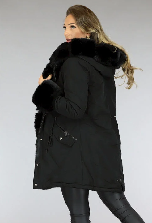 Zwarte Bont Winterjas met Capuchon