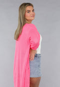 Lang Roze Gebreid Vest met Statement Knopen