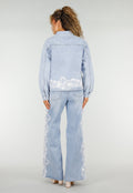 Lichtblauwe Denim Blouse met Kant en Knopen