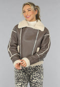 Taupe Lederlook Lammy Coat met Gesp Details