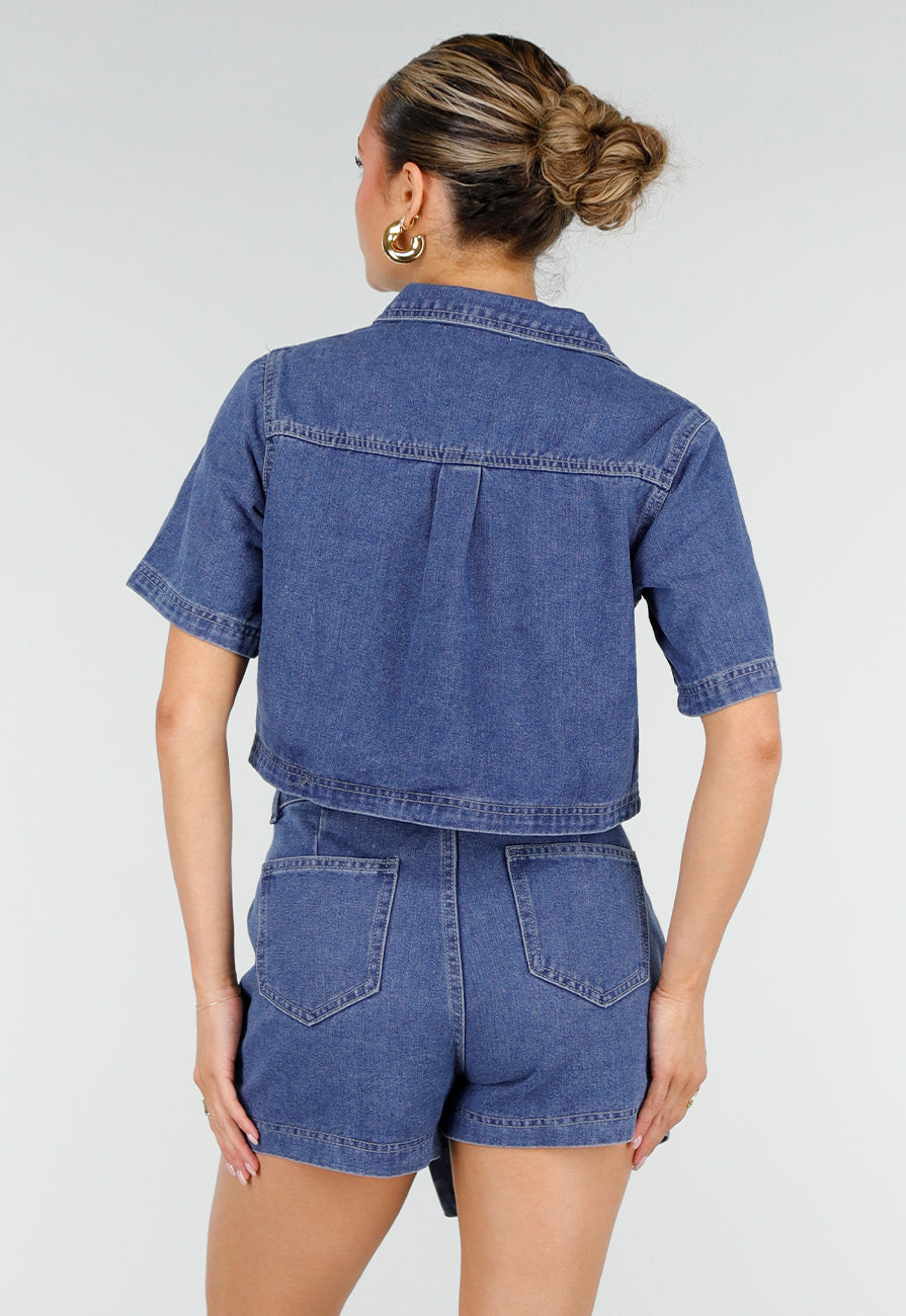 Blauwe Denim Set met Cropped Top en Overslag Skort