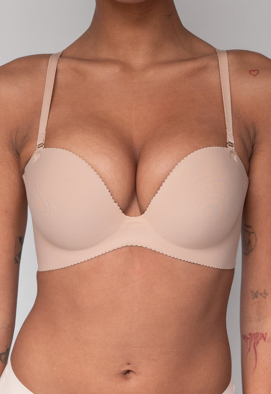 Naadloze Beige Maximizer BH met Afneembare Bandjes