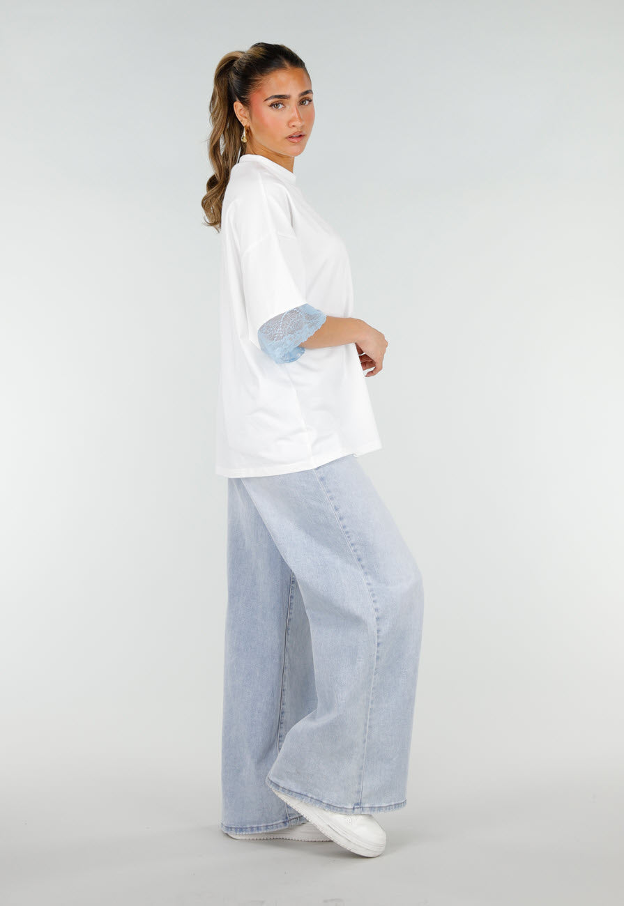 Wit Oversized T-Shirt met Blauw Kant