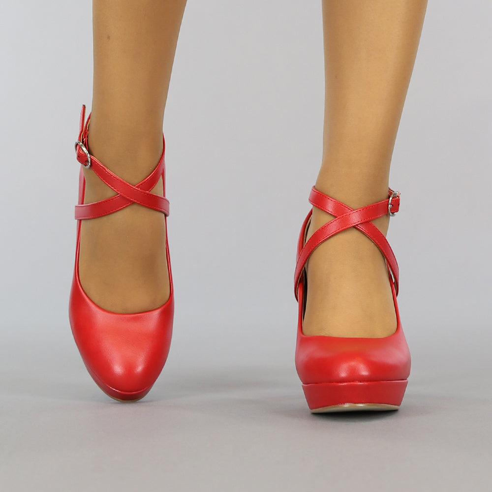 Rode Lederlook Pumps met Enkelbandje