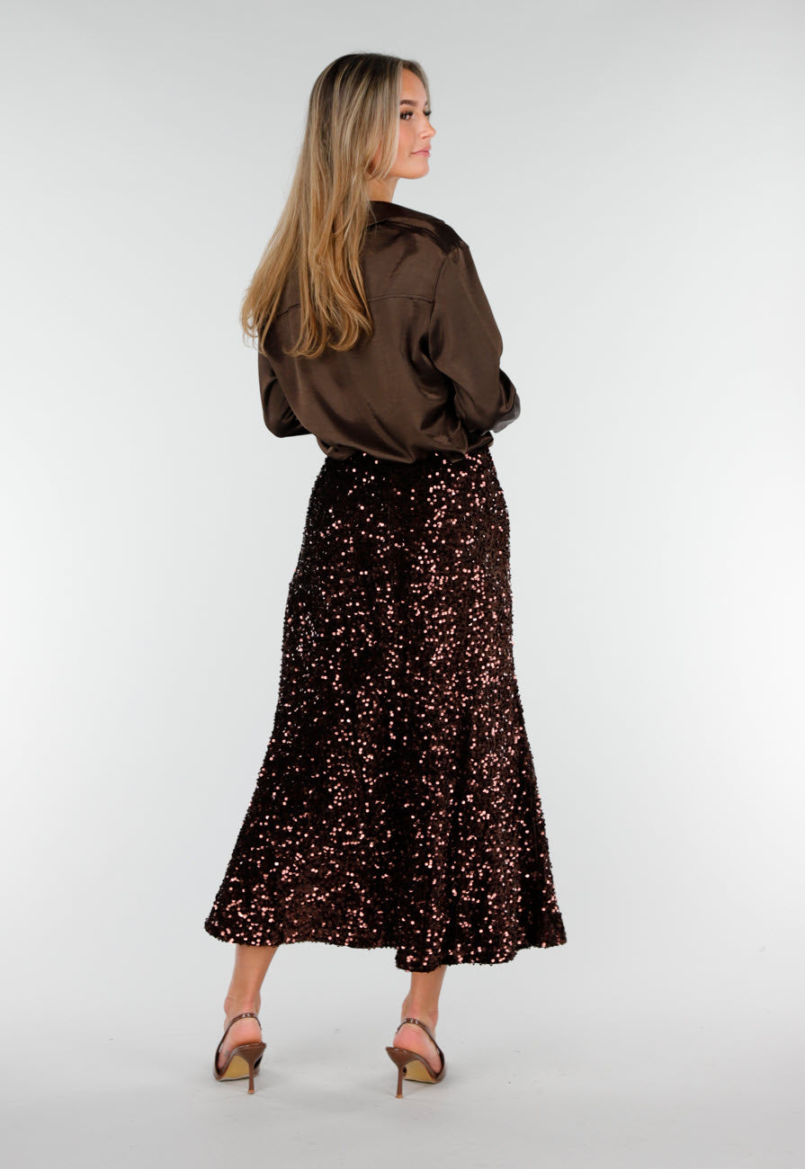 Bruine Midi Rok met All Over Pailletten en Subtiele Uitlopende Zoom