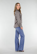 Satijnen Blouse Grijs met Lange Mouwen En Knoopsluiting