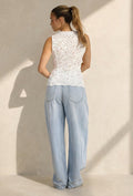 Witte Kanten Mouwloze Top met Opstaande Hals
