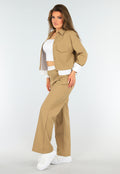Tweedelige Camel Set met Elastische Tailleband en Blouse Detail