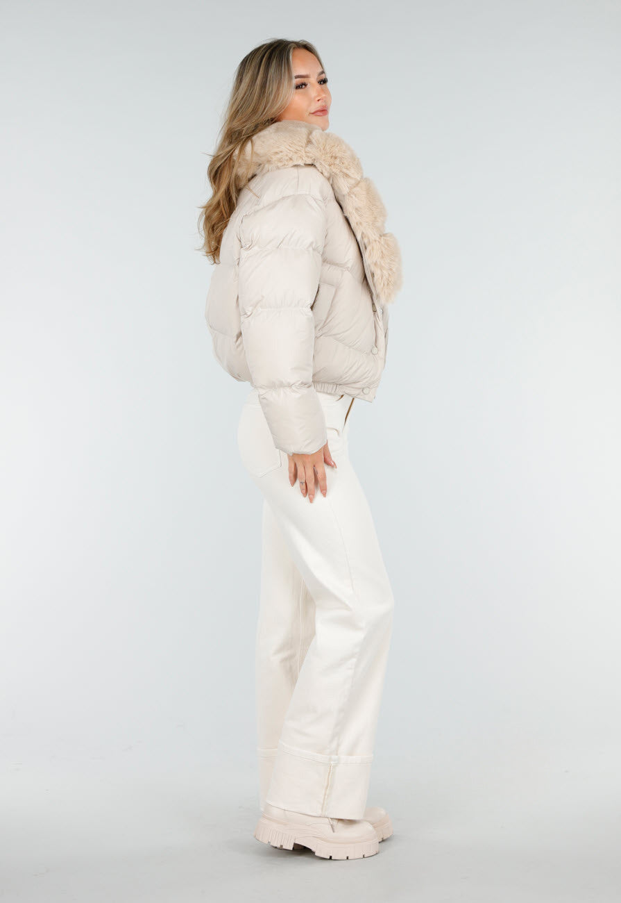 Beige Pufferjas met Bontkraag en Drukknopen