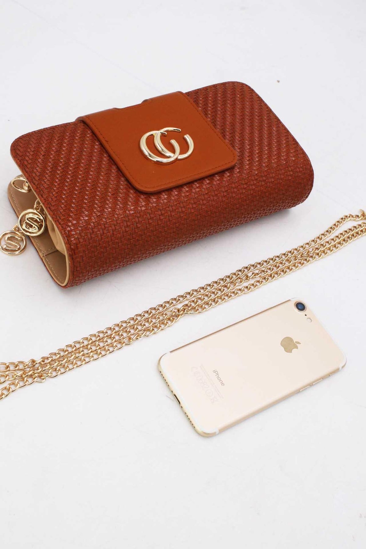 Cognackleurige Gevlochten Clutch met Gouden Schouderketting