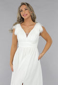 Lange Witte Chiffon Jurk met Veren Details