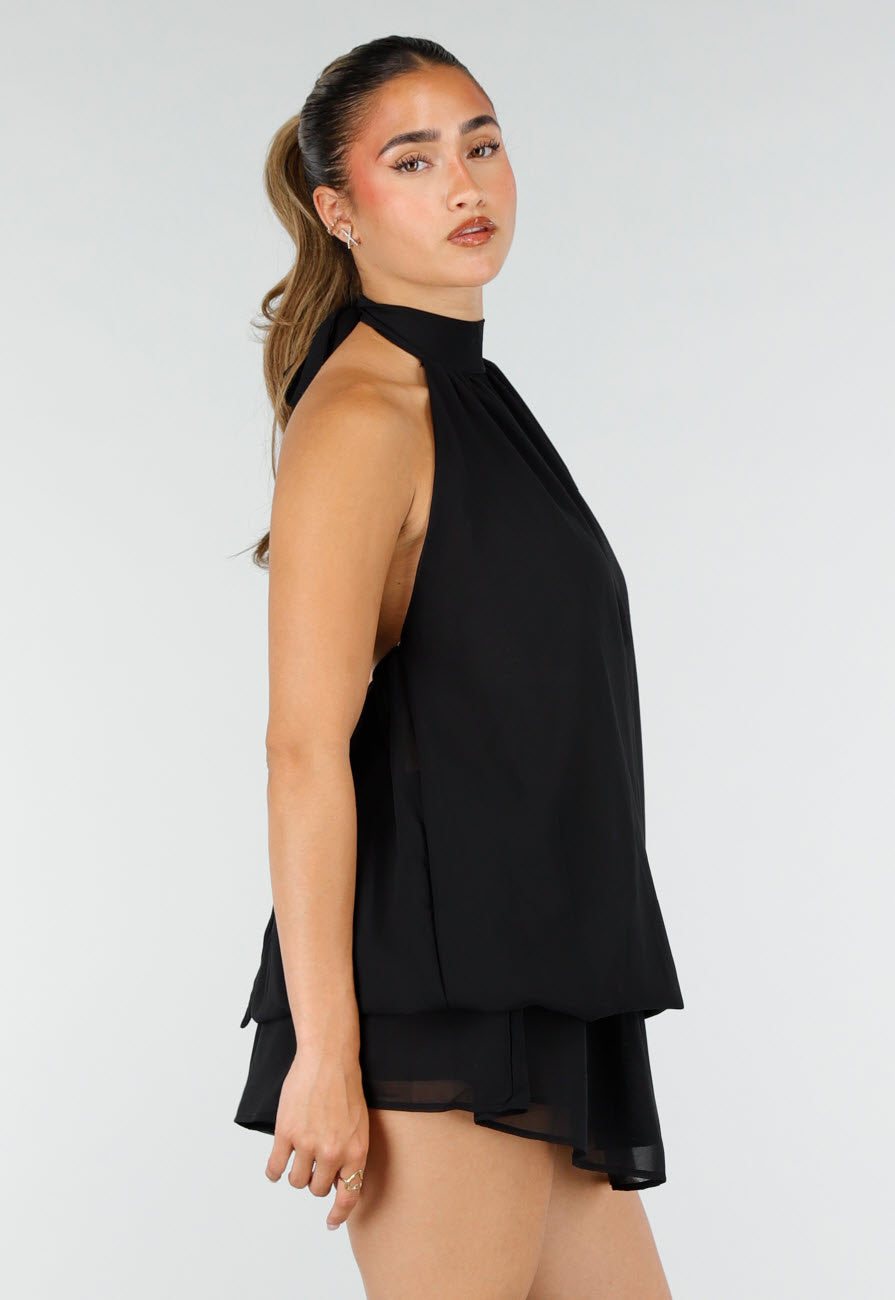 Zwarte Halter Mini Jurk met Open Rug en Chiffon Laag