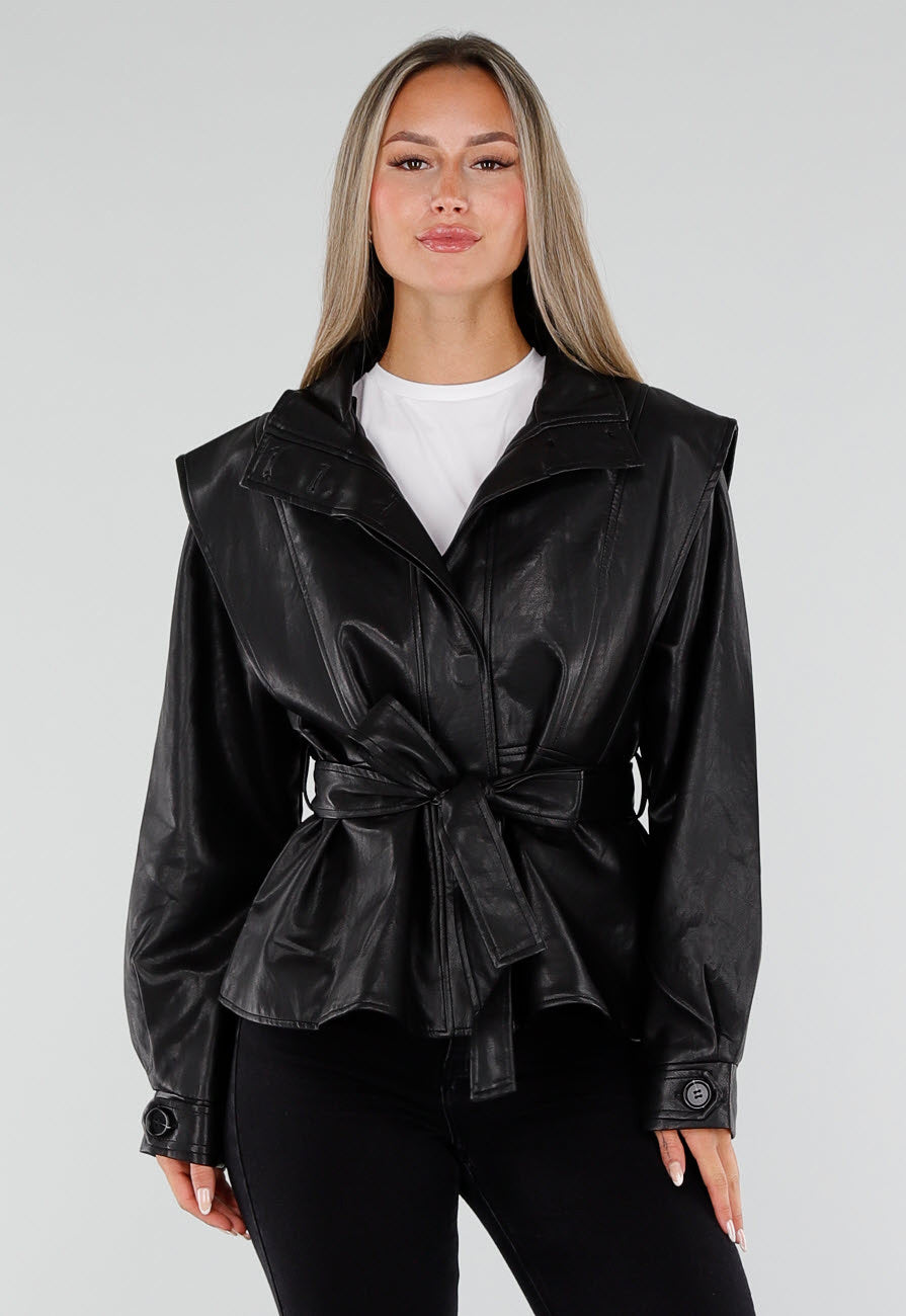 Zwarte Lederlook Peplum Jas met Ceintuur en Hoge Kraag