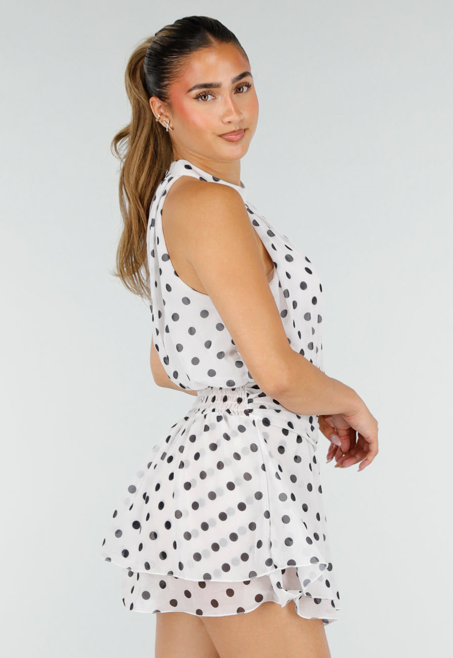 Witte Polkadot Playsuit met Halterhals en Volantlaag