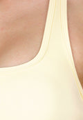 Butter Yellow Stretch Top met Vierkante Hals en Uitneembare Pads