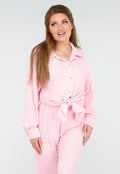 Lichtroze Crinkle Stretch Set met Rechte Broek en Doorknoop Blouse van Luchtige Stof
