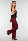 Zwarte Stretch Satijnen Top met Pads en Open Rug met Strik