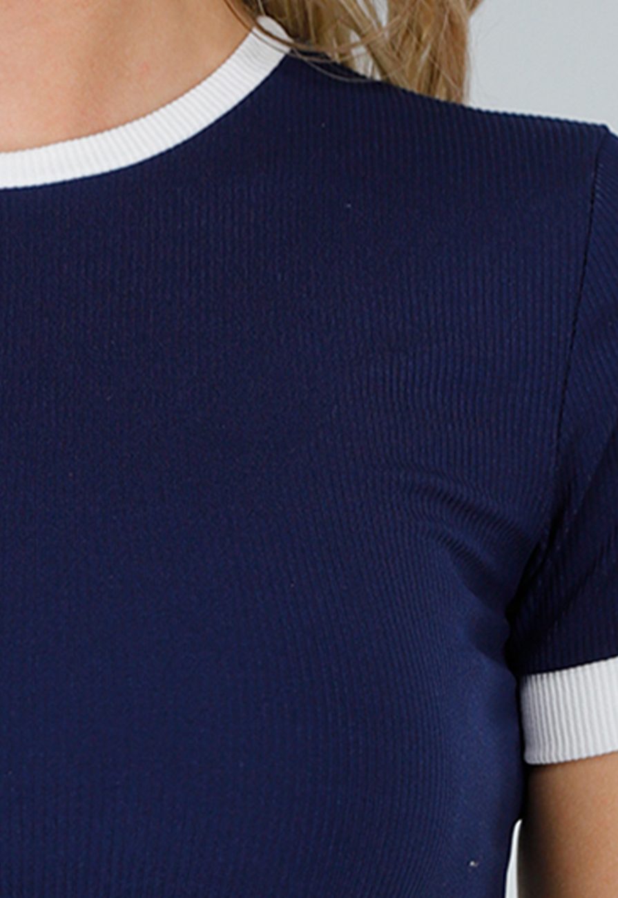Navy Two Piece Set met Lange Broek en Korte Top met Colorblockingdetails