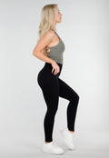 Groene Halter Sporttop met Stretch en Pads