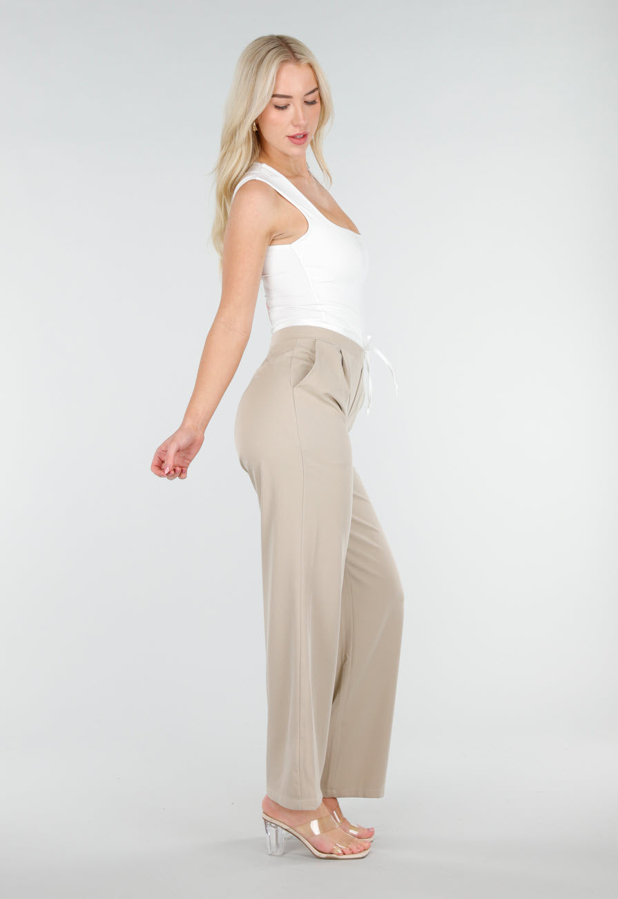 Witte Body met Vierkante Hals en Brede Bandjes