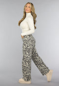 Straight Leg High Waist Panterprint Jeans