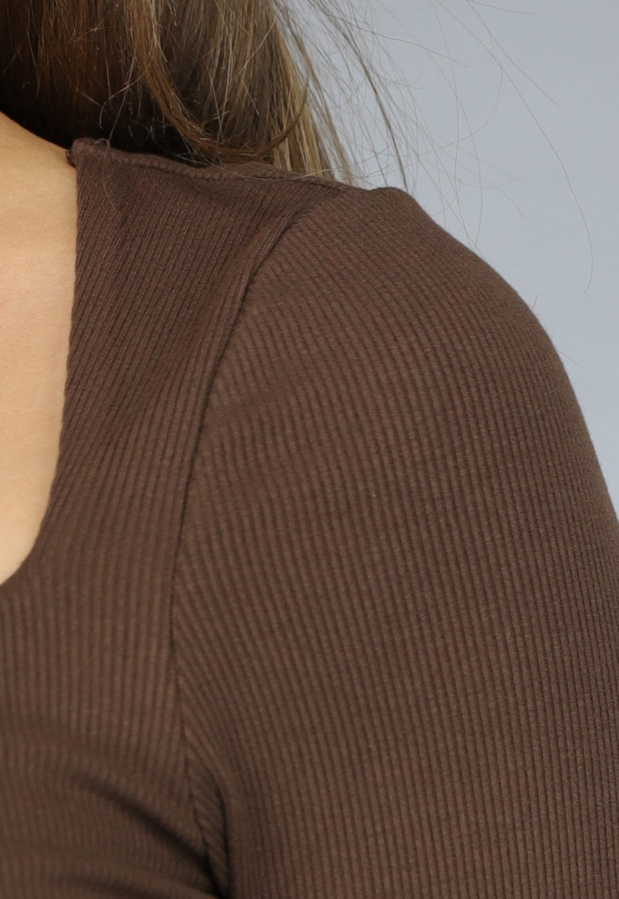 Bruine Ribstof Top met Scrunch Hals