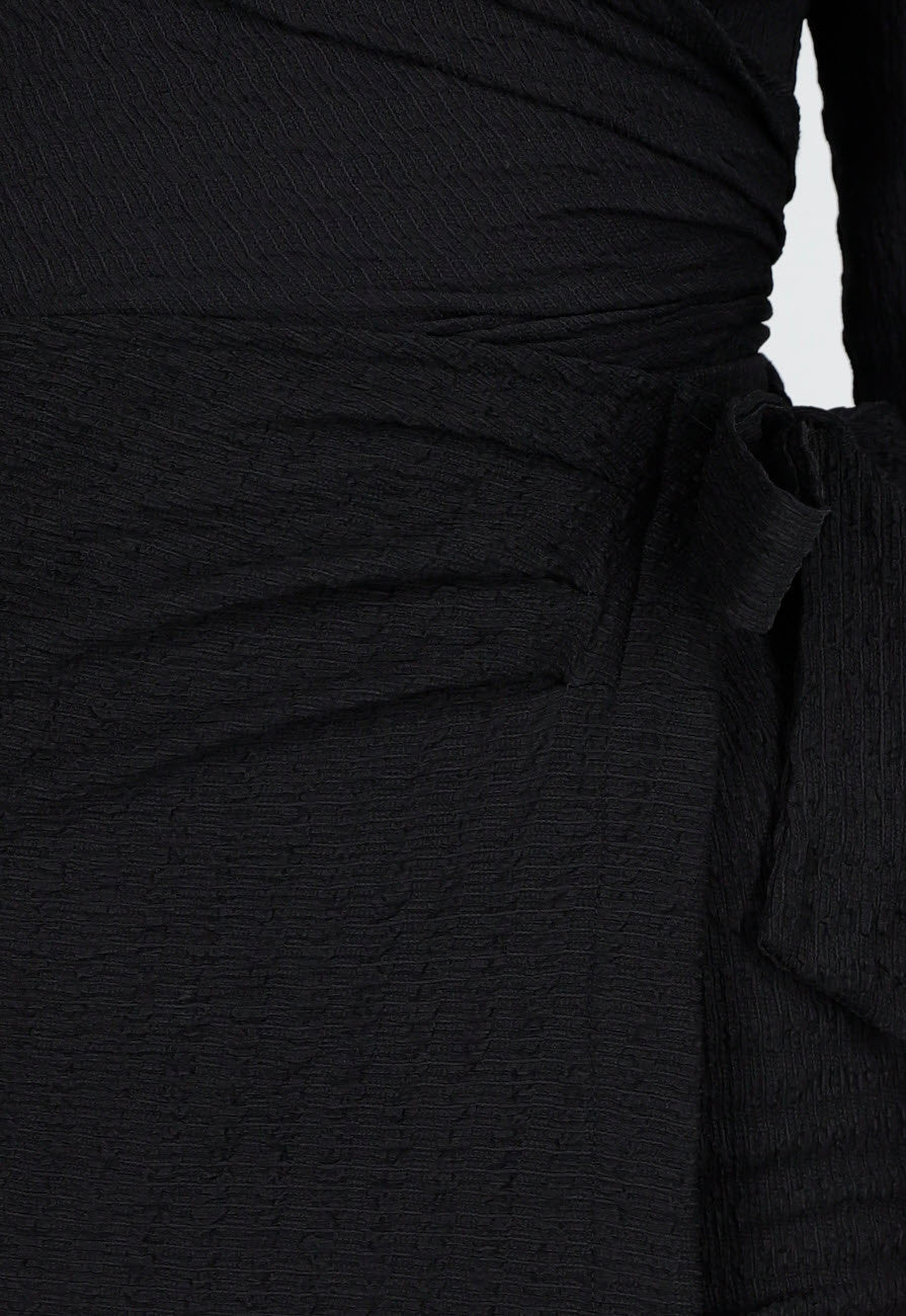Tall Zwarte Stretch Skort met Striksluiting en Licht Structuurmateriaal
