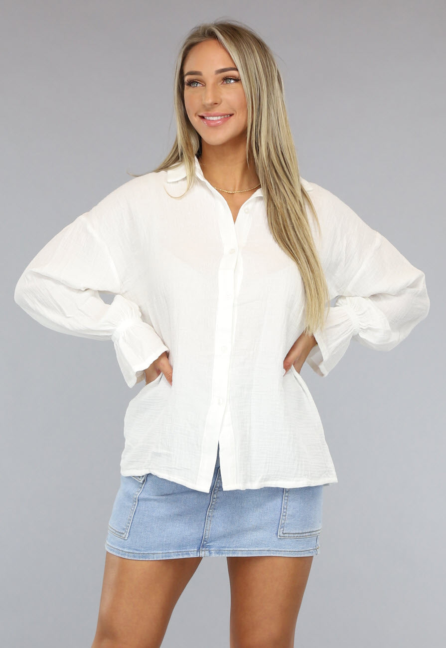 Witte Mousseline Blouse met Trompetmouwen