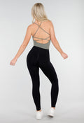 Groene Halter Sporttop met Stretch en Pads