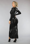 Zwarte Glanzende Longsleeve Jurk met Split en Schoudervulling