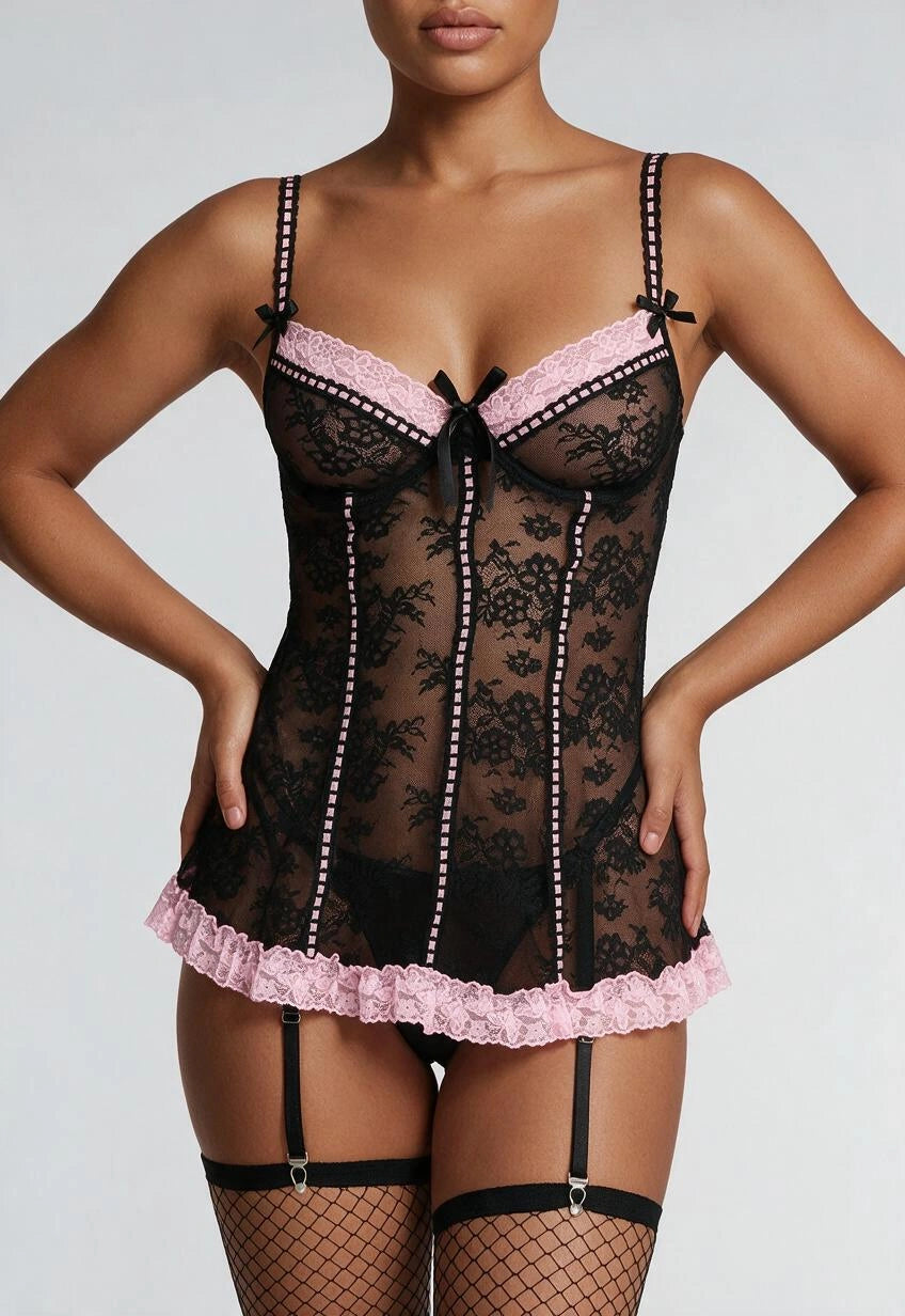 Zwart Kanten Lingerie Jurkje met Roze Details