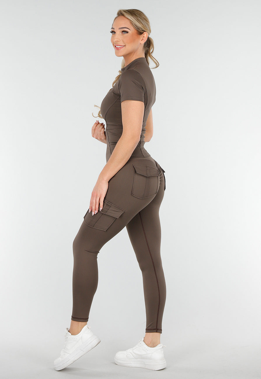 Bruine Sportset met Cargozakken en Scrunch