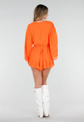 Oranje Playsuit met Lange Mouwen, V Hals en Geplooide Onderkant