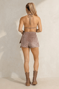 Taupe Fringe Halter Top met Lange Franjes en Open Rug