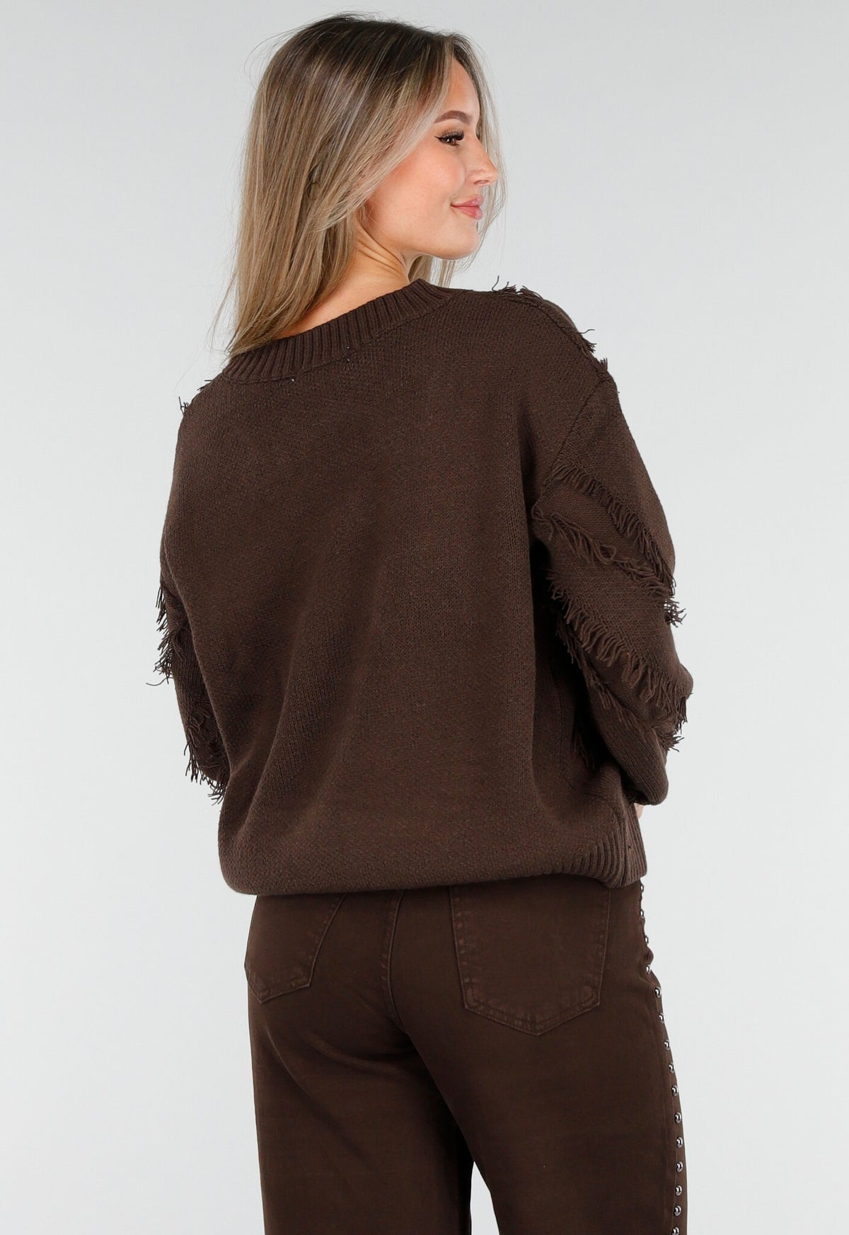 Bruine Trui met V-Hals en Rafel Details