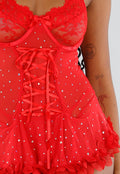 Rode Lingerie Set met Korsettop Jarretels Kanten Details en Netkousen
