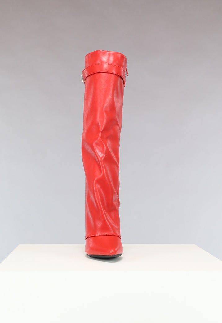 Rode Statement Boot met Omslag