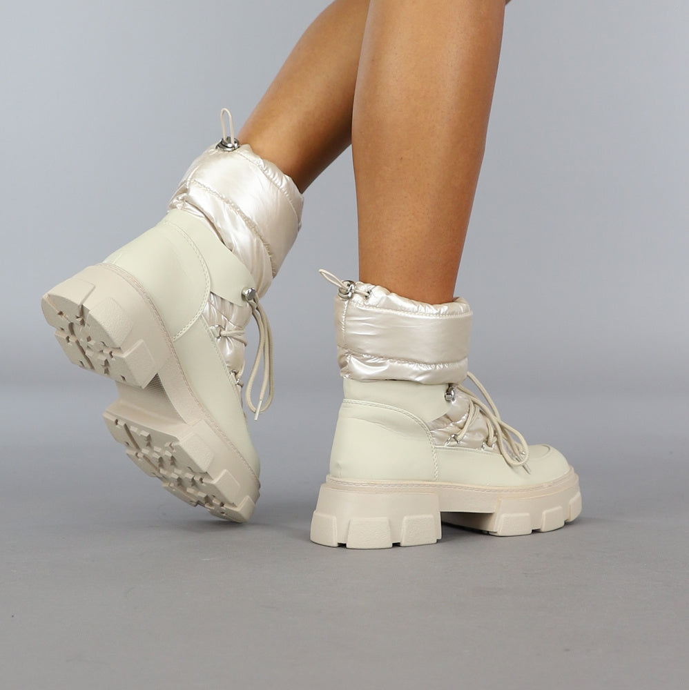 Beige Gewatteerde Snowboots met Grove Zool