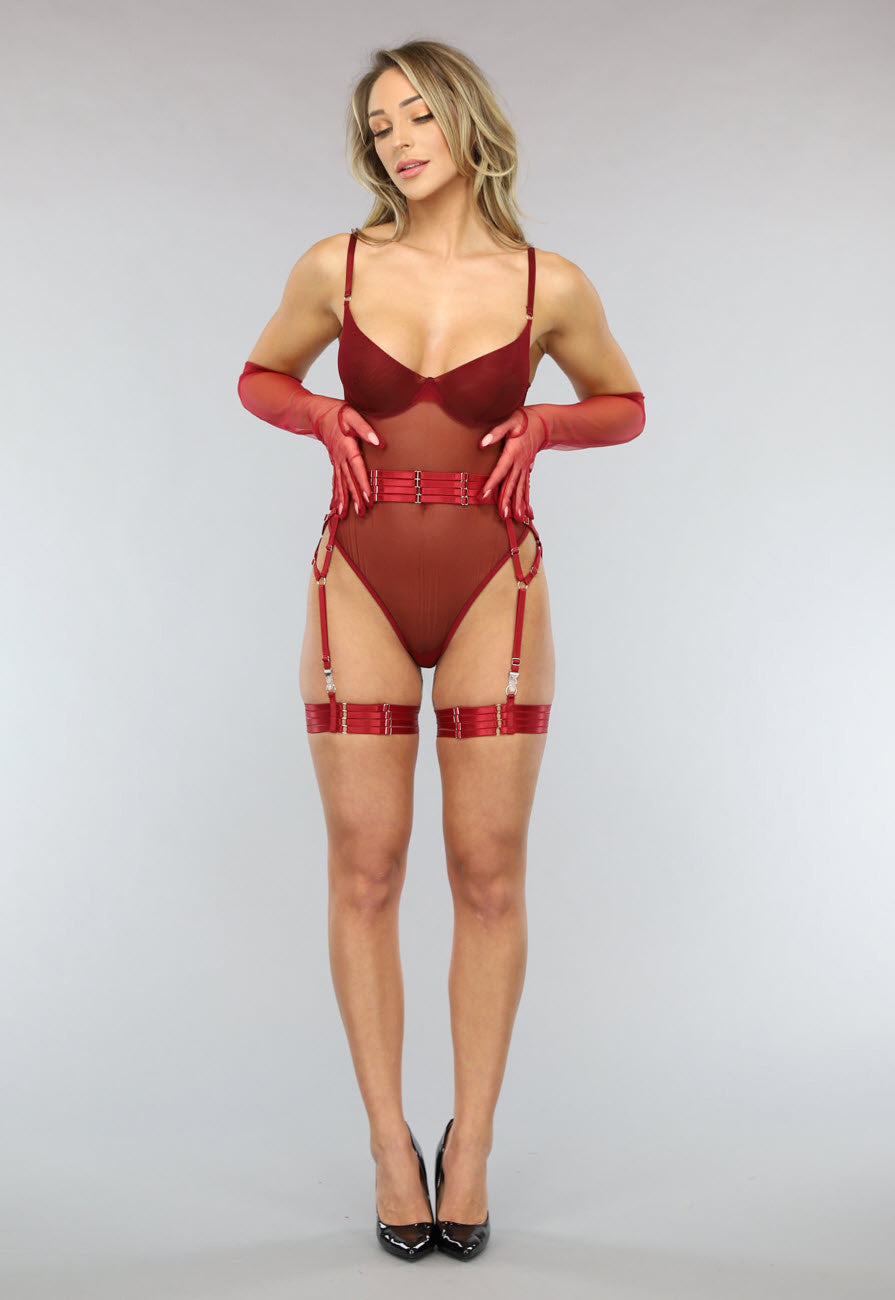 Wijnrode Doorschijnende Lingerie Set met Handschoenen