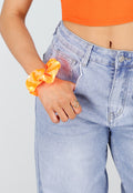 Oranje Scrunchie met Gekleurde LED Lichtjes