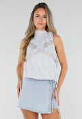 Lichtblauwe Halter Top met Kant, Strik en Open Schouders